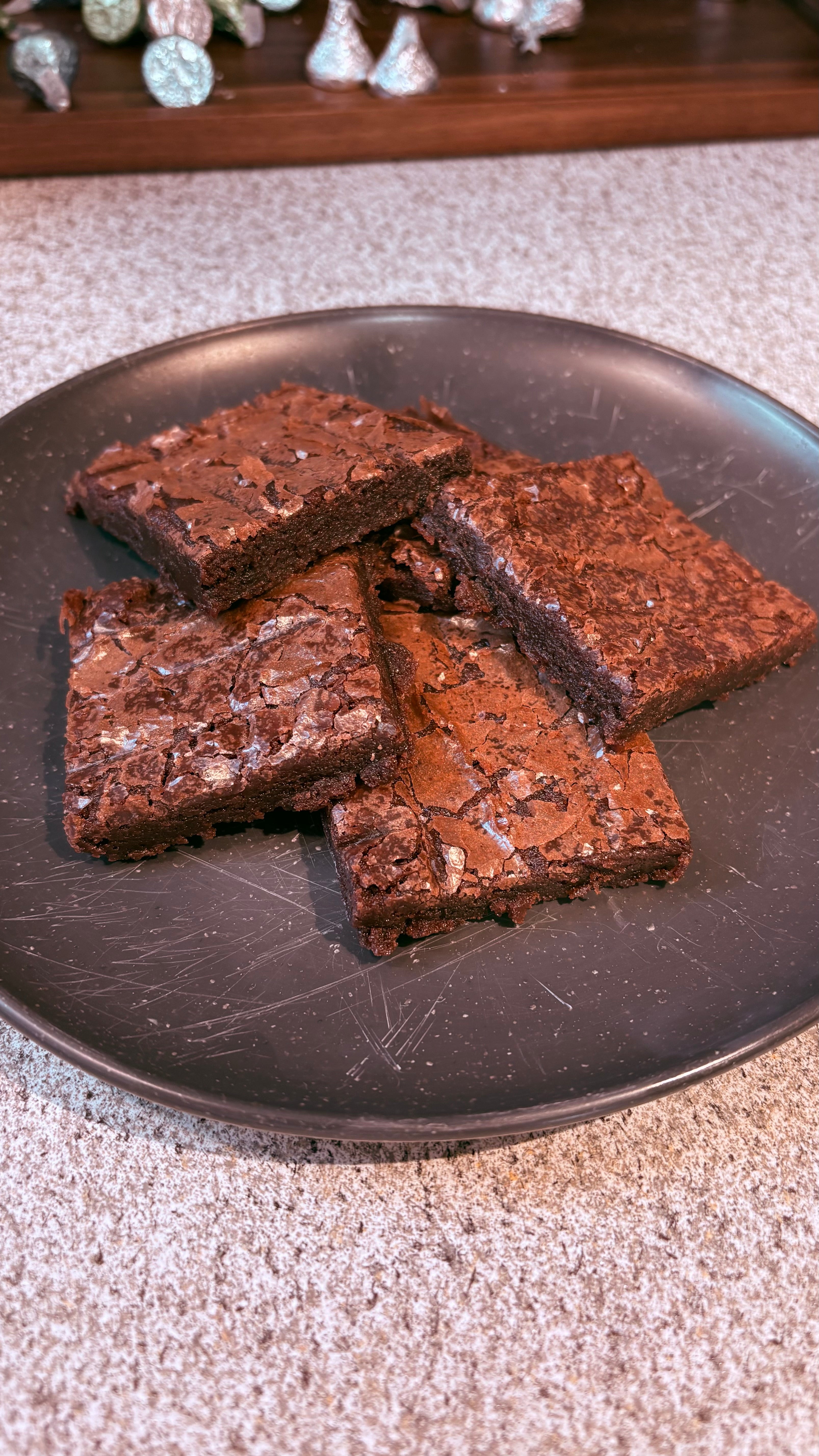 Fudge Brownie Box (18 Brownies)